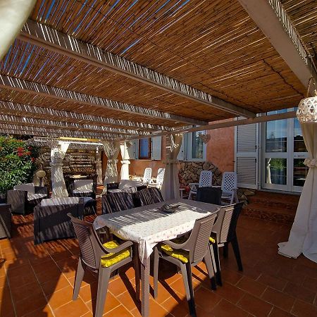 Murphy Holiday Homes - Residenza Nadia Ла Мадалена Екстериор снимка