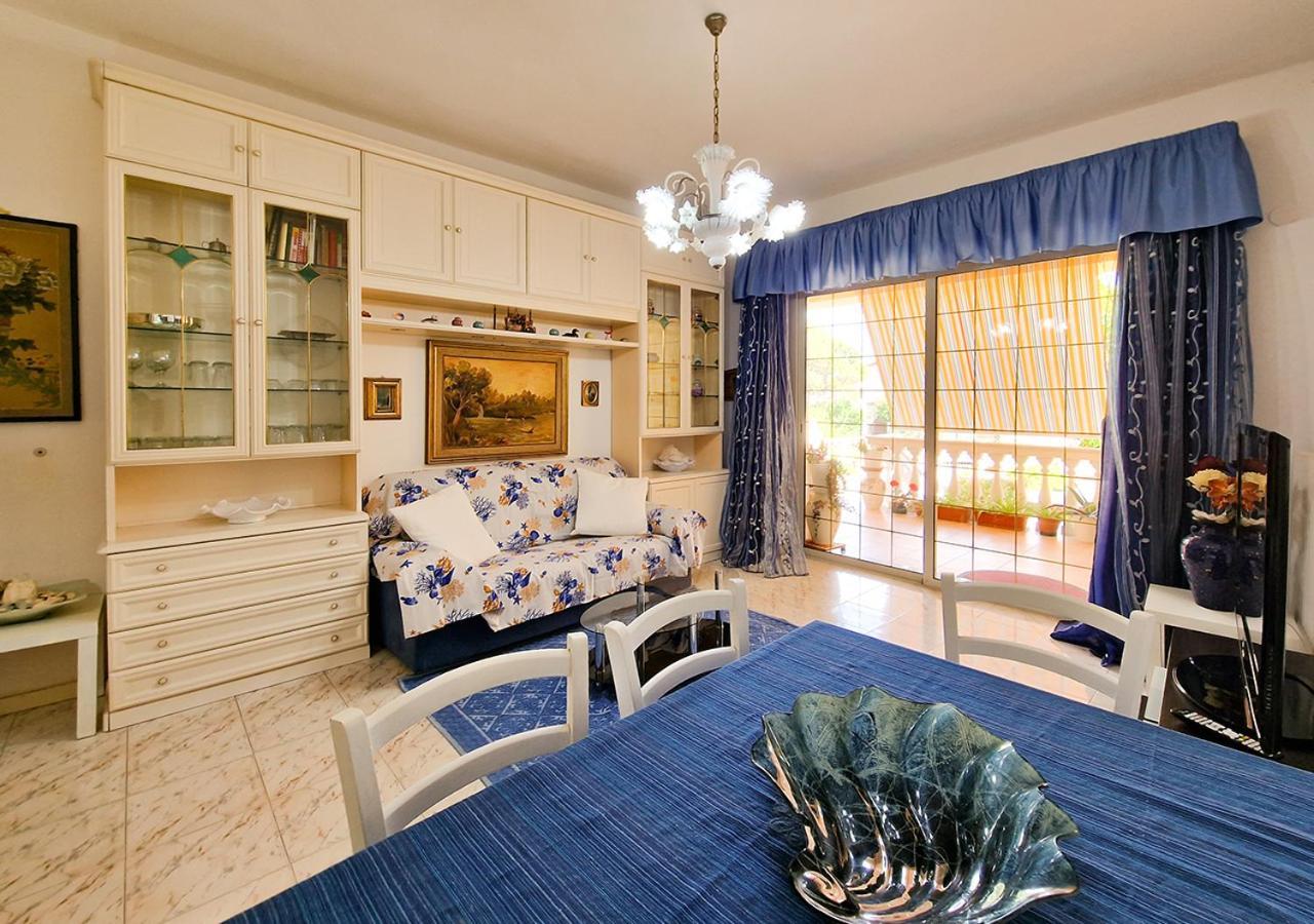 Murphy Holiday Homes - Residenza Nadia Ла Мадалена Екстериор снимка